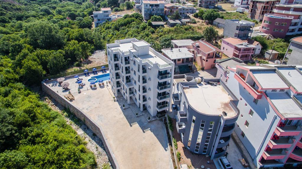 Adriatic Dreams Apartments Dobra Voda Bagian luar foto
