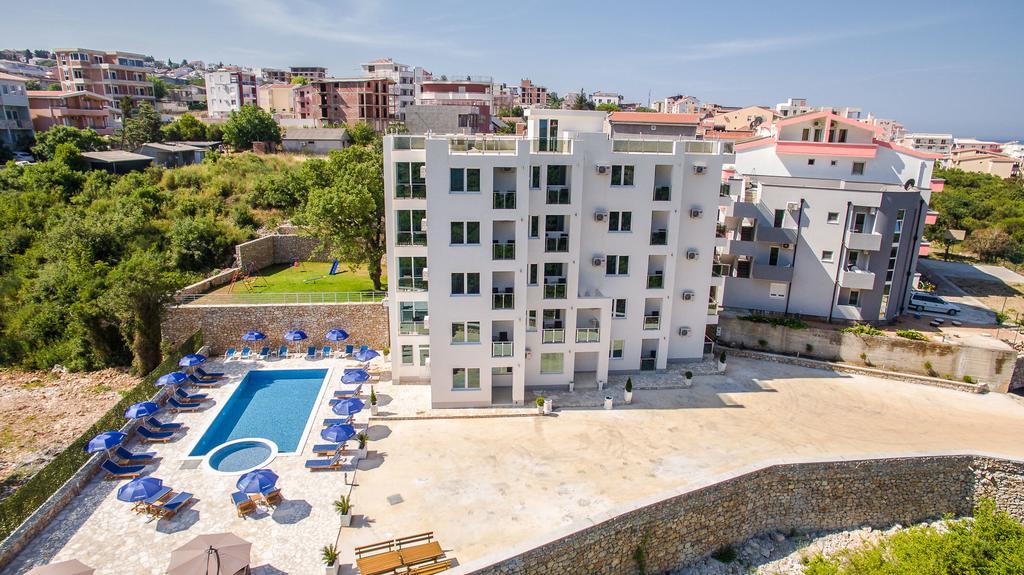 Adriatic Dreams Apartments Dobra Voda Bagian luar foto